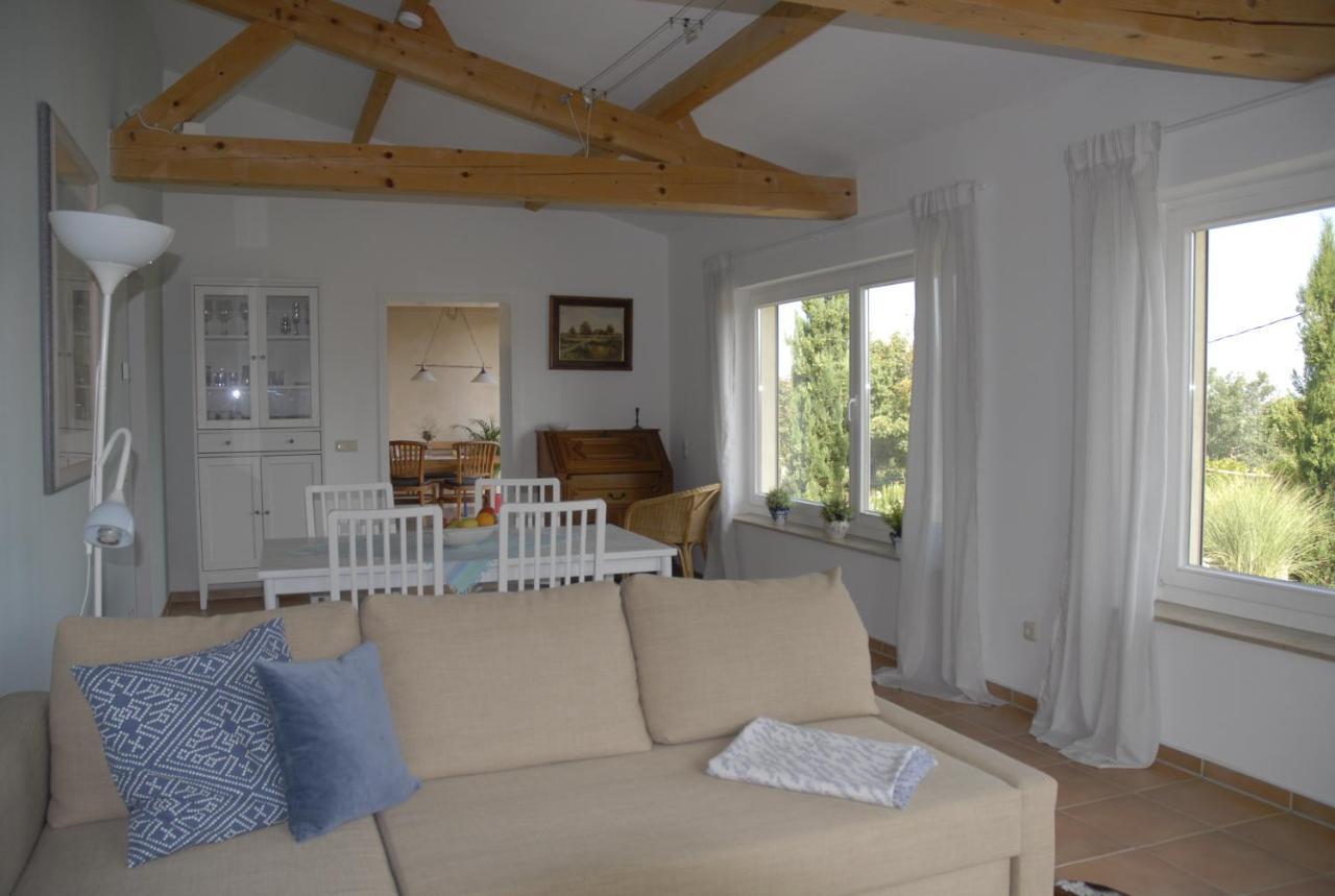 Ferienwohnung Au Pajot Ambax Bagian luar foto